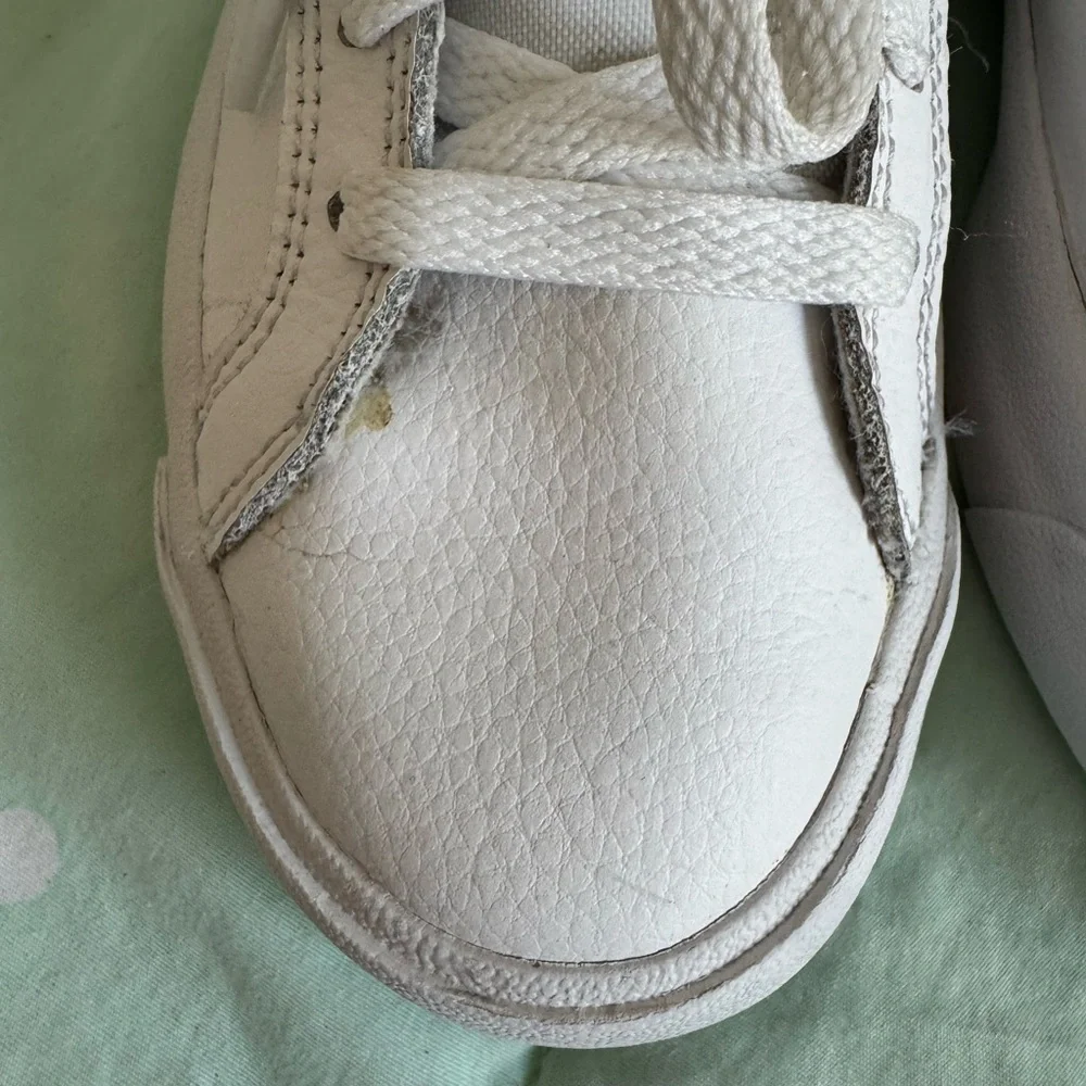 Nike Court Royale AC AO2810-102 White Sneakers Womens size 5.5